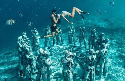 Lombok Best Travel Agent - Custom travel itinerary planner for Lombok vacations, including options for Gili islands hopping, beach trips, and cultural tours.